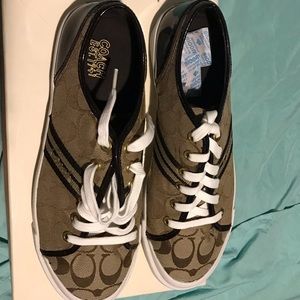 Coach Shoes WOMEN Size 10